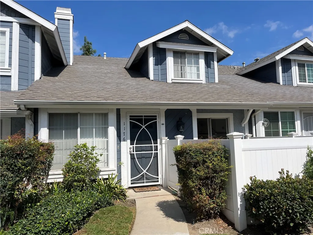 1176 N Sunflower