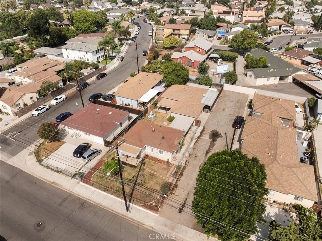 1035 Laurel Avenue