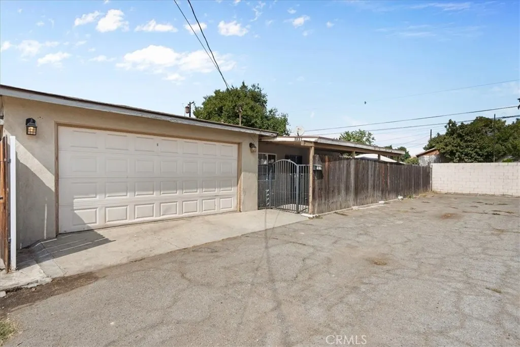1035 Laurel Avenue