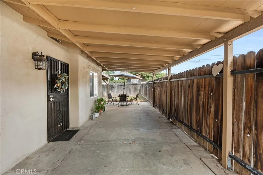 1035 Laurel Avenue