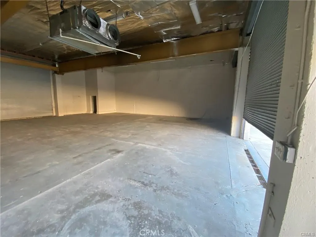 960 W 1st