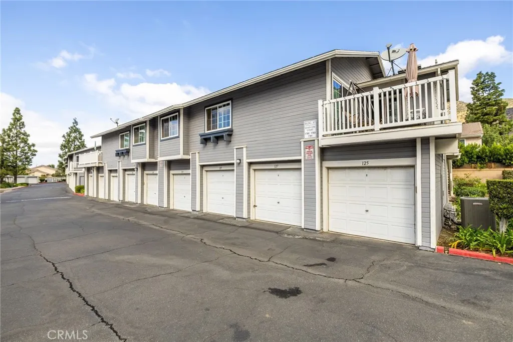 1783 Shady Oaks Court