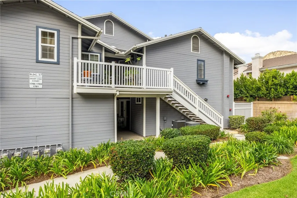 1783 Shady Oaks Court