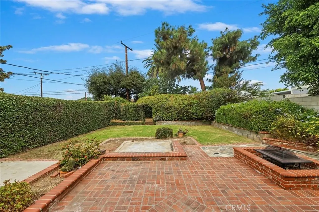 21319 E Benbow