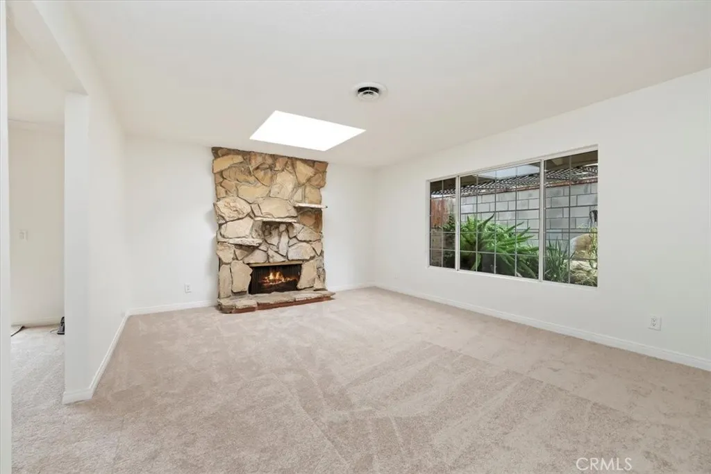 21319 E Benbow