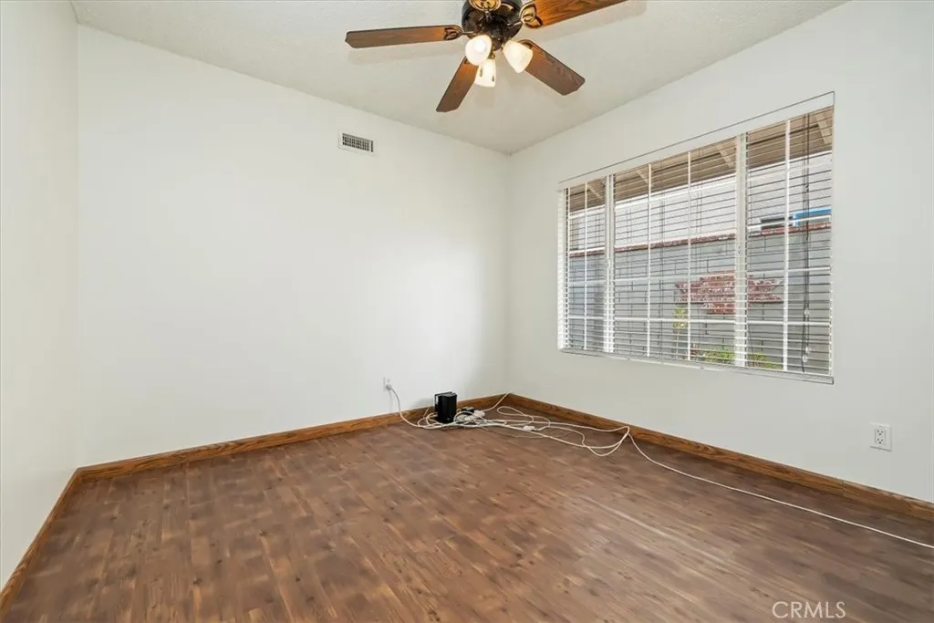 21319 E Benbow