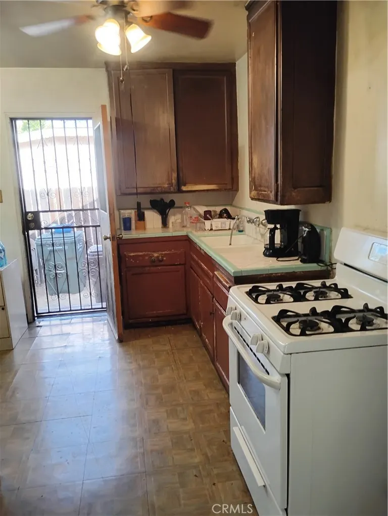 984 Fremont