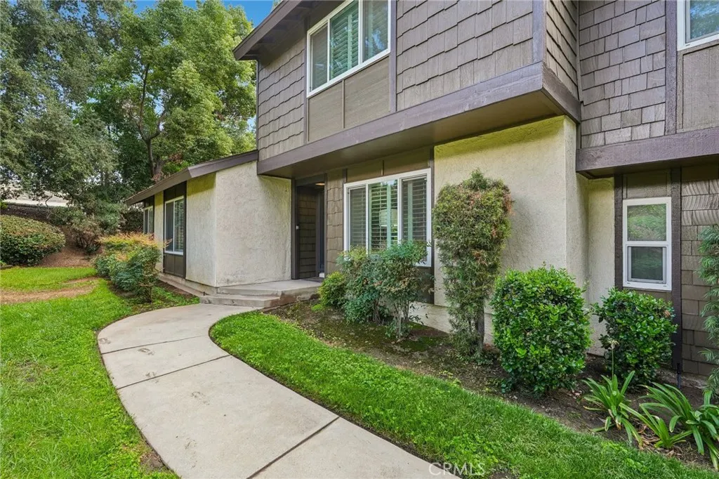 1287 Whisperglen