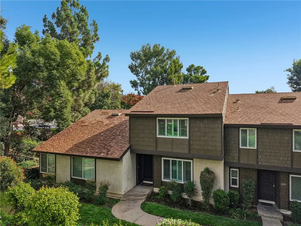 1287 Whisperglen