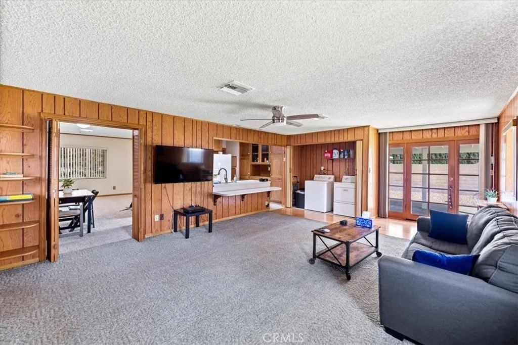 644 W Gaillard