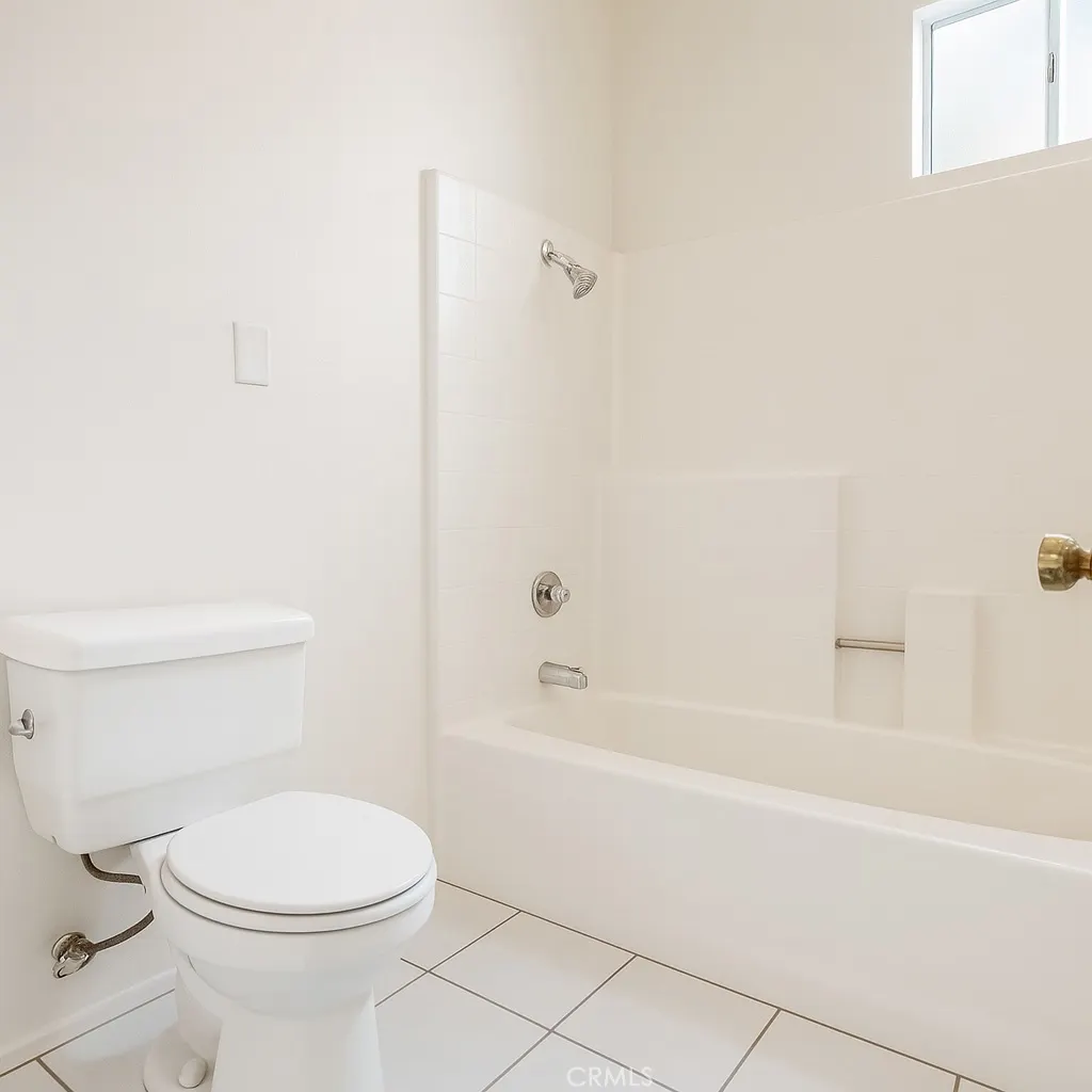 1604 S Mountain Avenue, #D