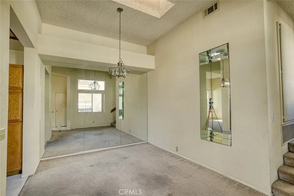 4900 N Grand Avenue #212