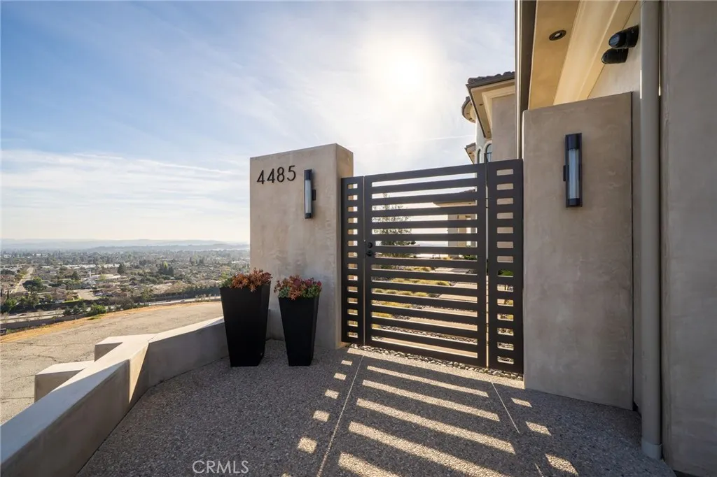 4485 Broken Spur Road
