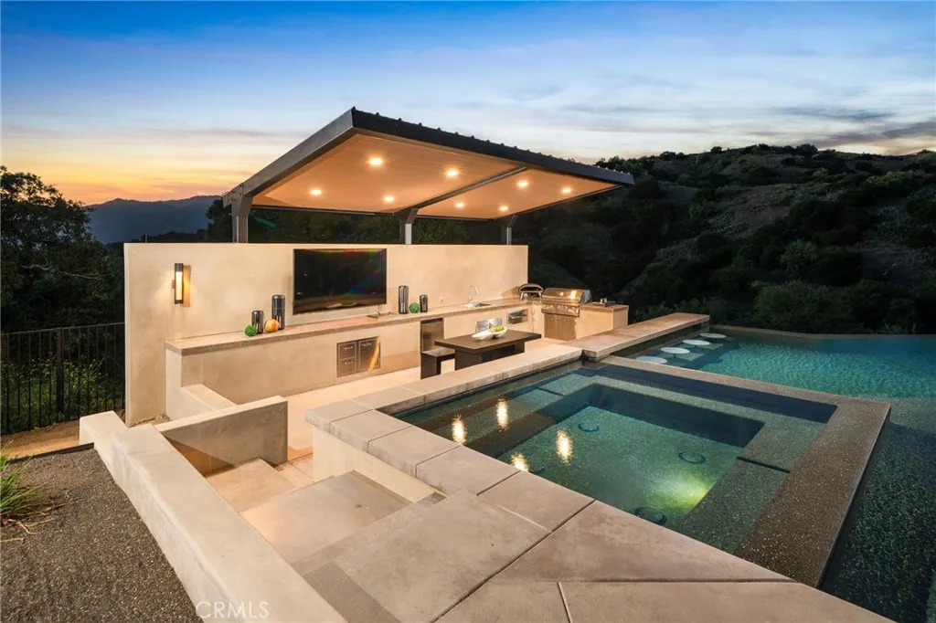 4485 Broken Spur Road