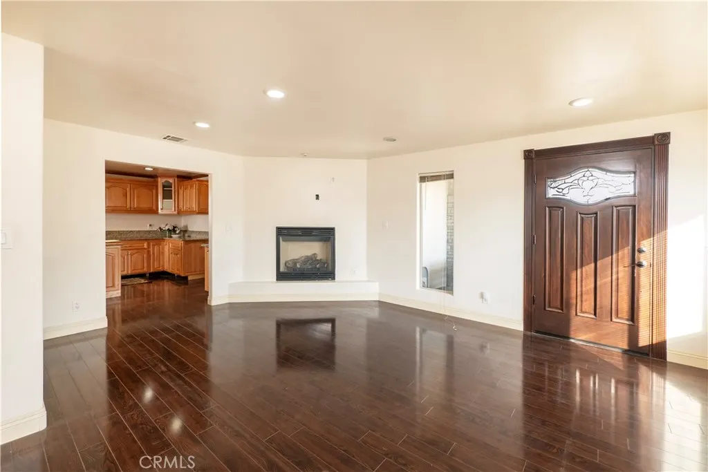 4459 Merced