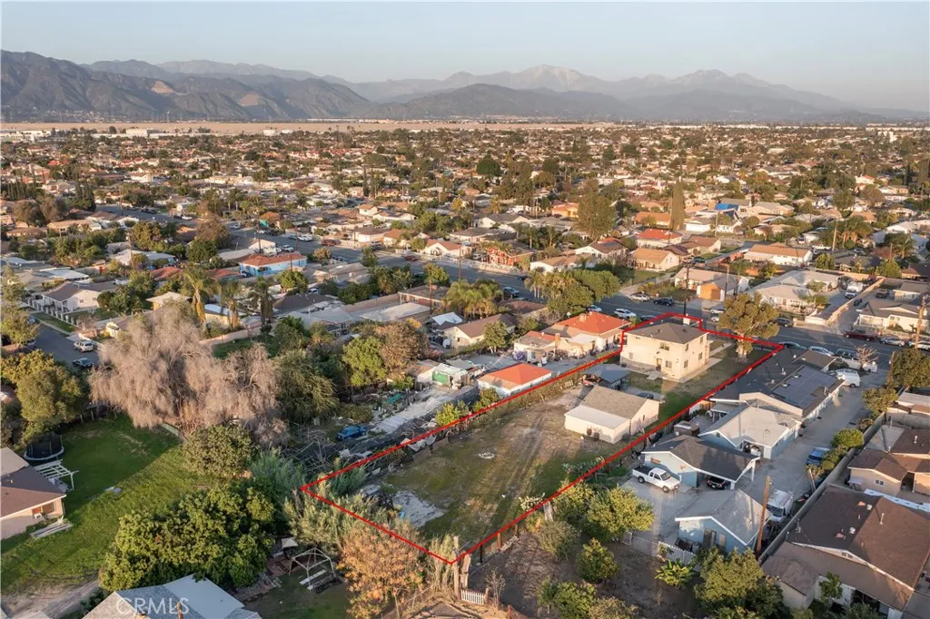 4459 Merced