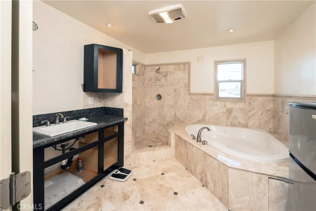 4459 Merced