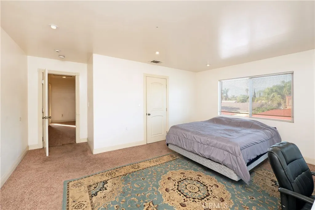 4459 Merced