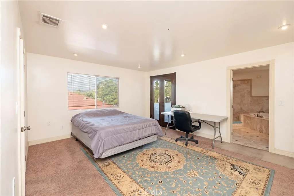 4459 Merced
