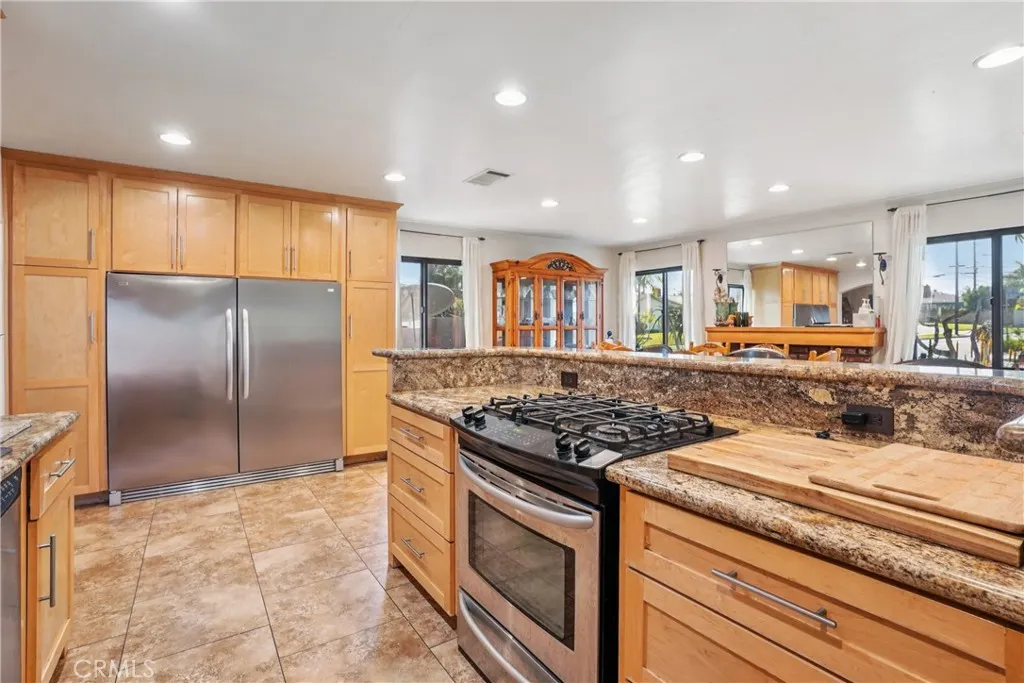 16559 Mcwood