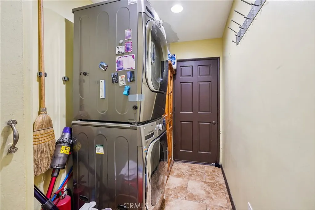 16559 Mcwood