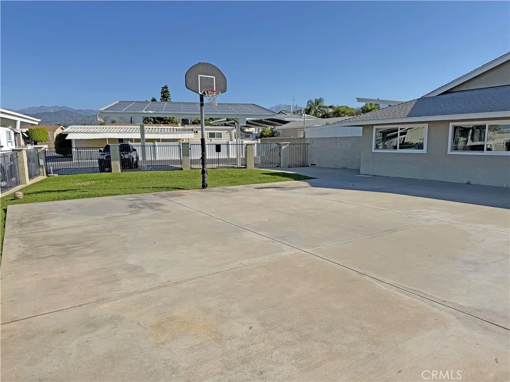 1205 Cypress #144