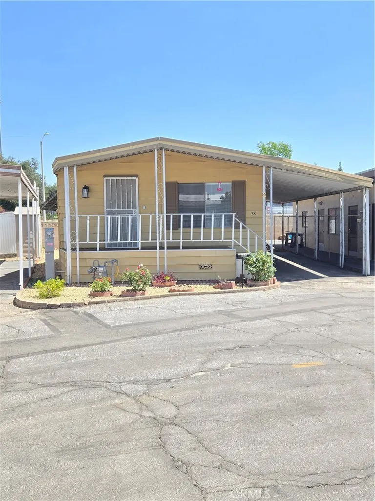 840 E Foothill blvd E #38