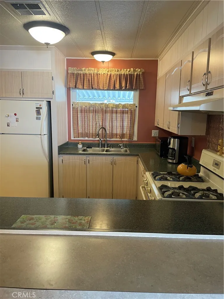 3800 Bradford #210