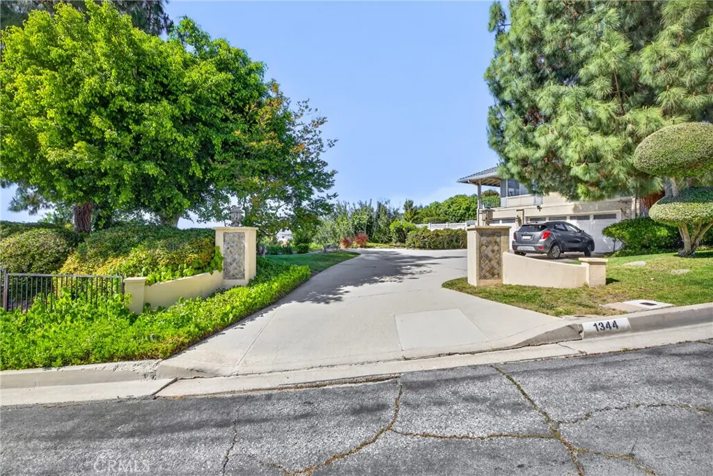 1344 S Sandy Hill Drive