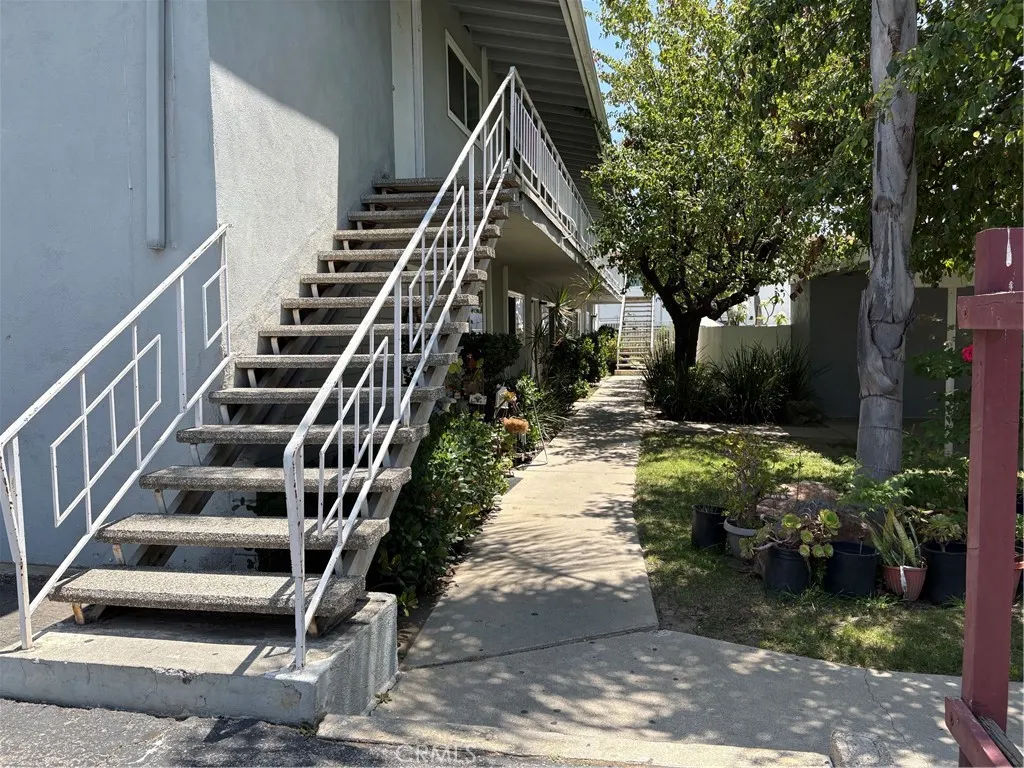 445 W Front Street