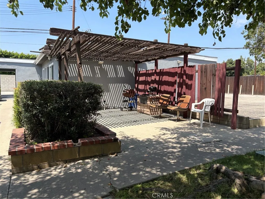 445 W Front Street
