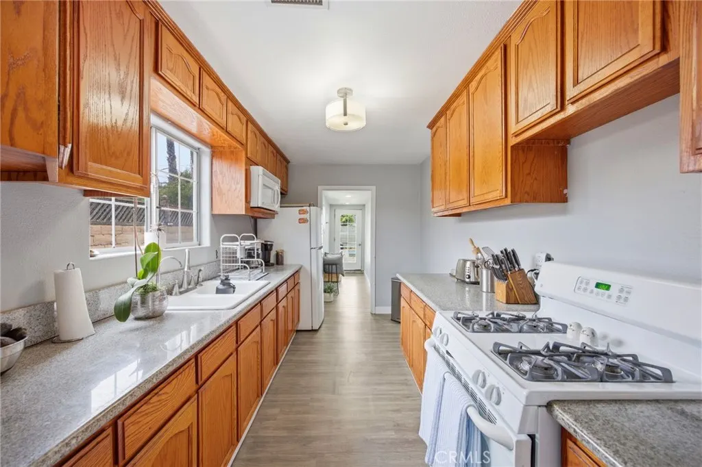1139 Aldgate