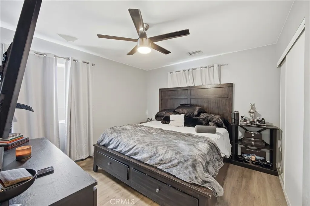 1139 Aldgate