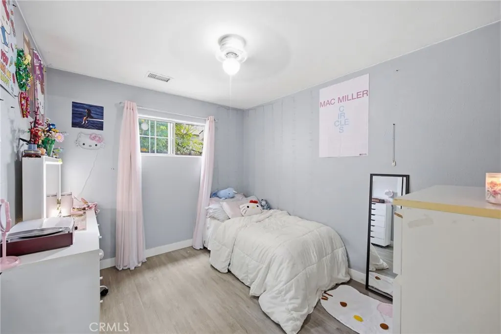 1139 Aldgate