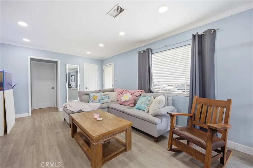 1139 Aldgate