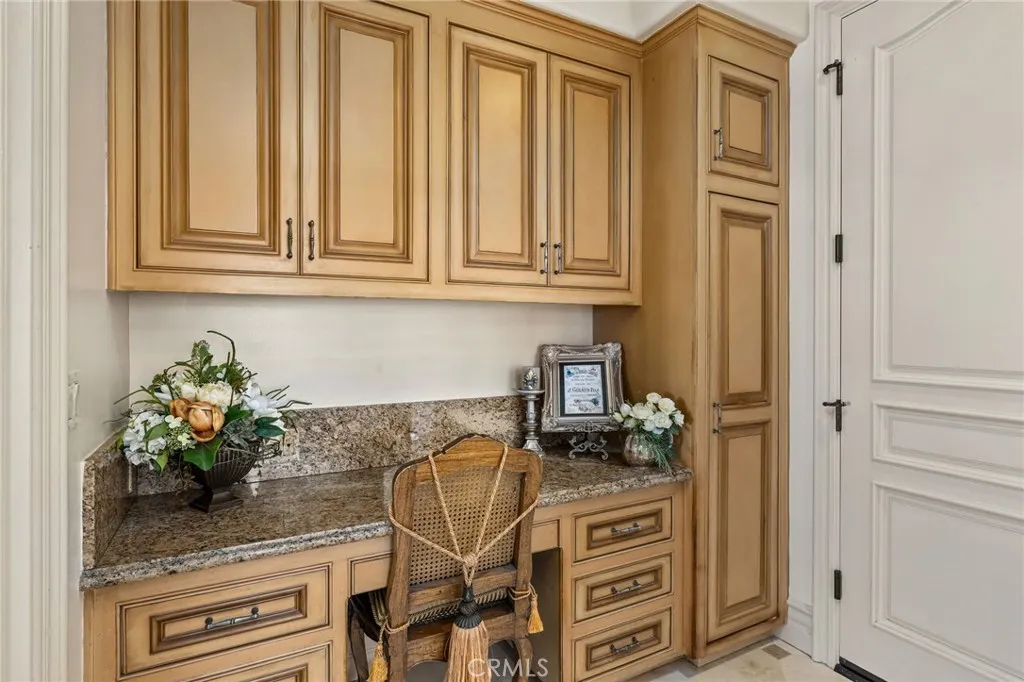 590 Gordon Highlands