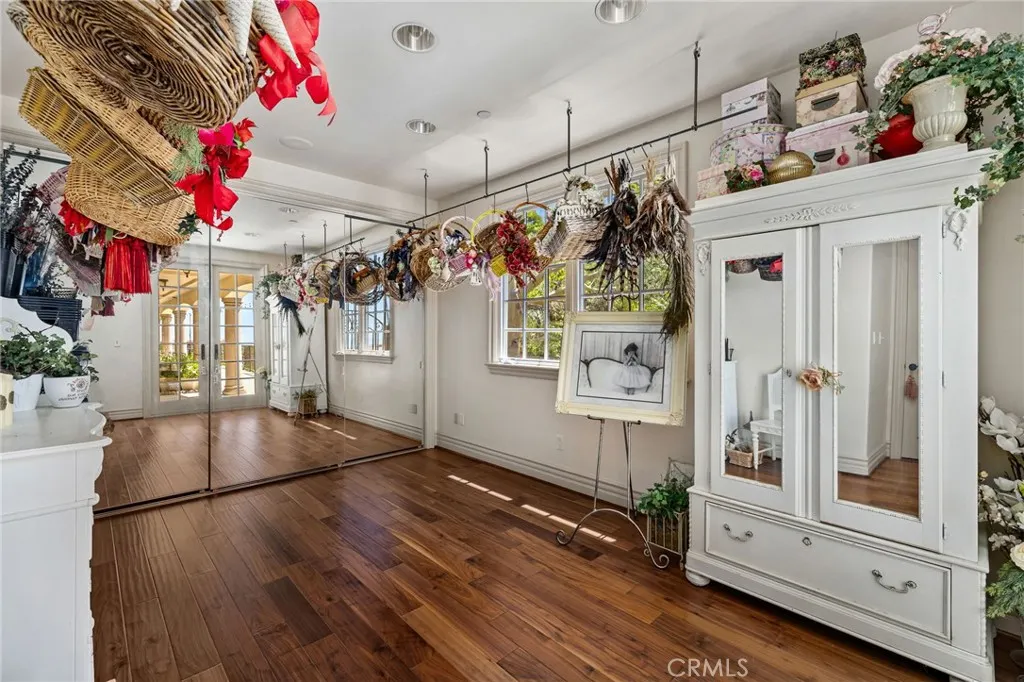 590 Gordon Highlands