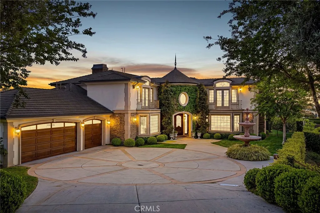 590 Gordon Highlands