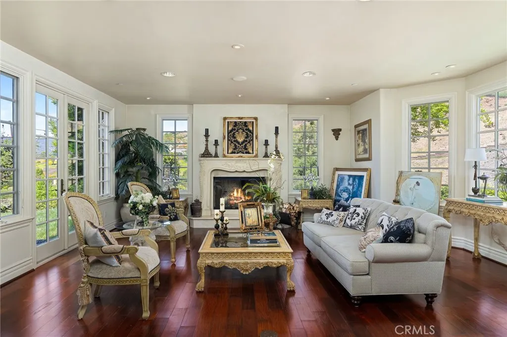 590 Gordon Highlands