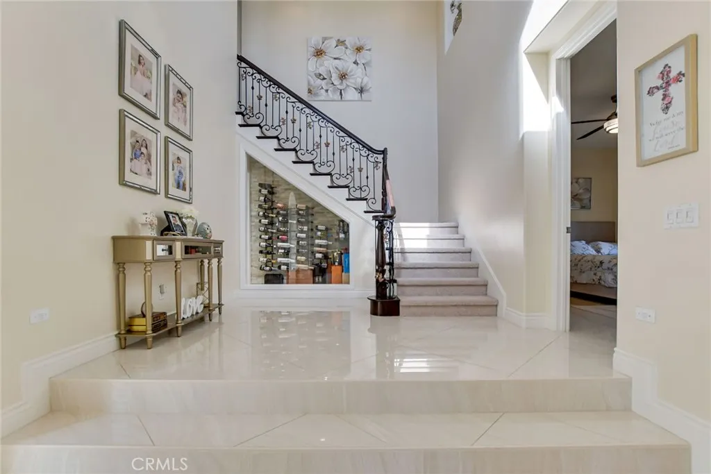 1127 Las Colinas Way