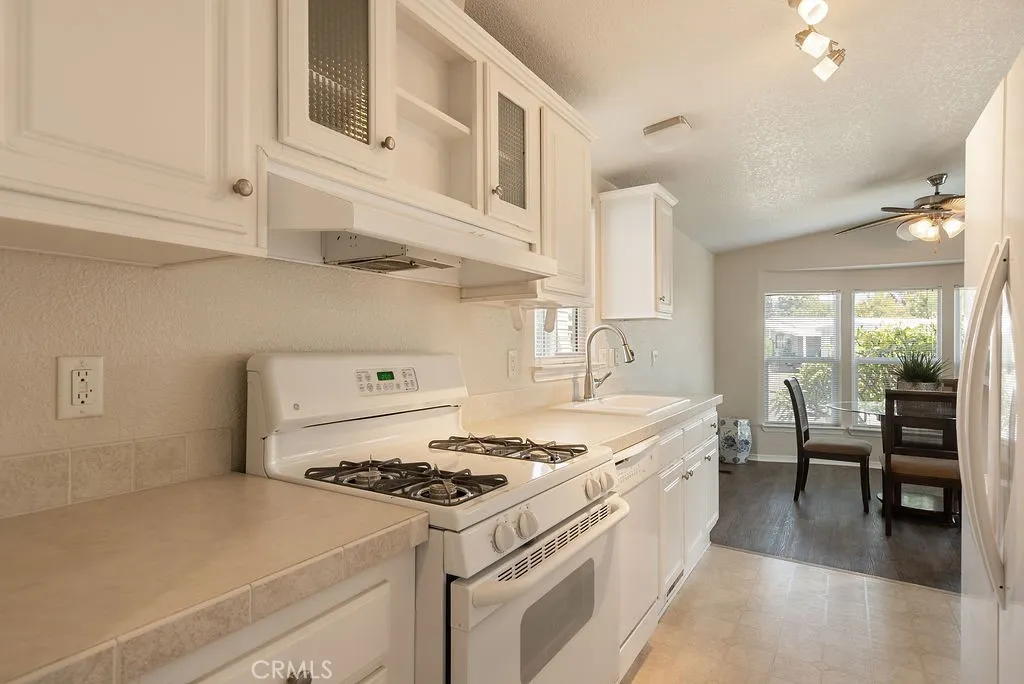 840 E Foothill #84
