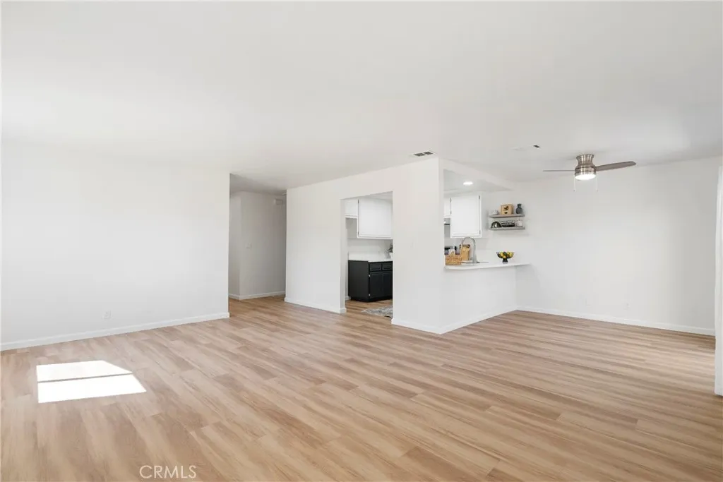 700 W 2nd Street