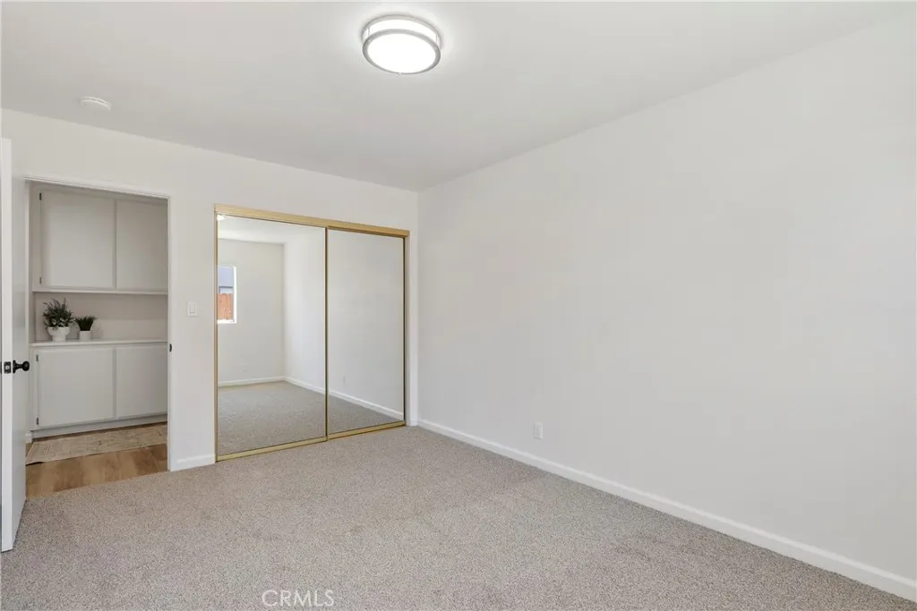 700 W 2nd Street