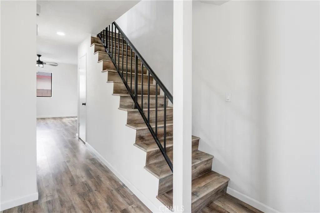 700 W 2nd Street
