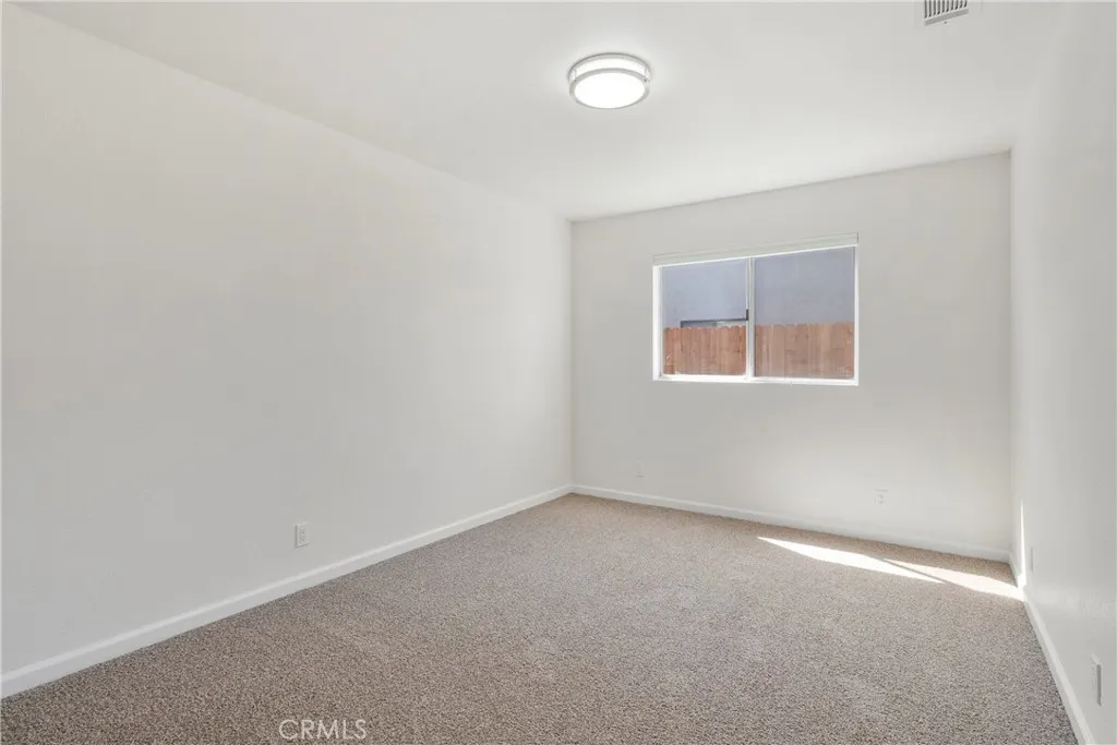 700 W 2nd Street
