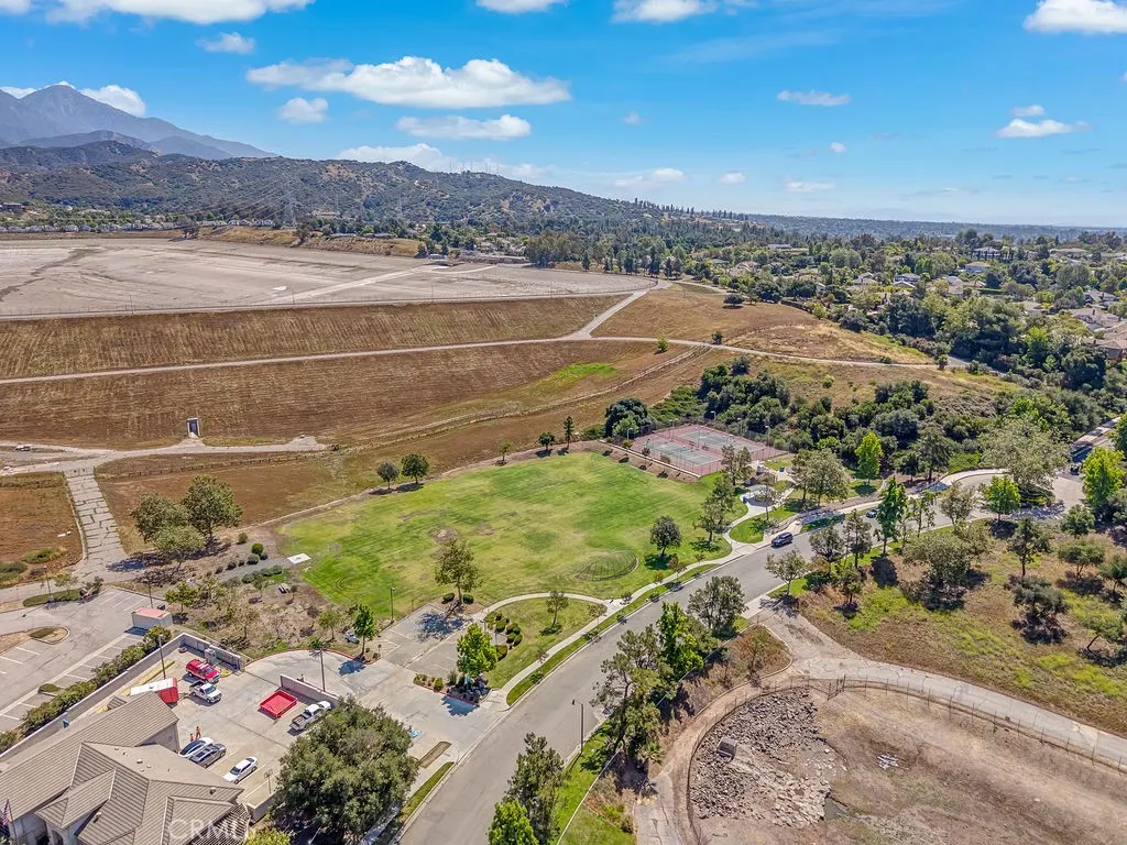 3246 Barn Owl Way