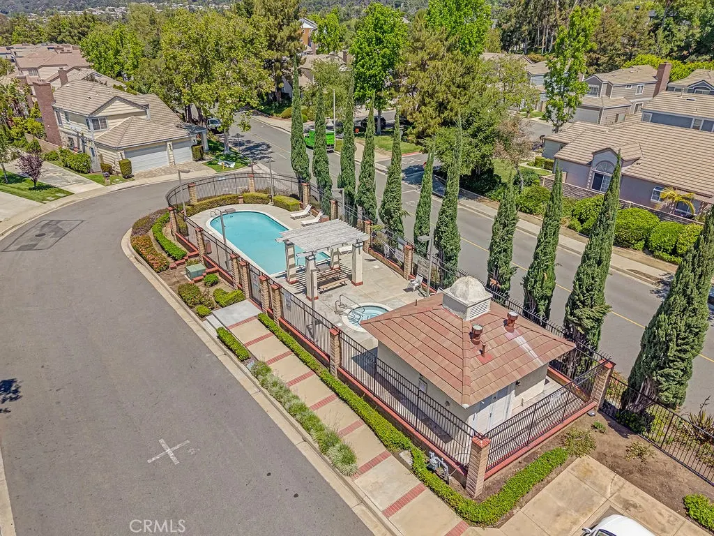 3246 Barn Owl Way