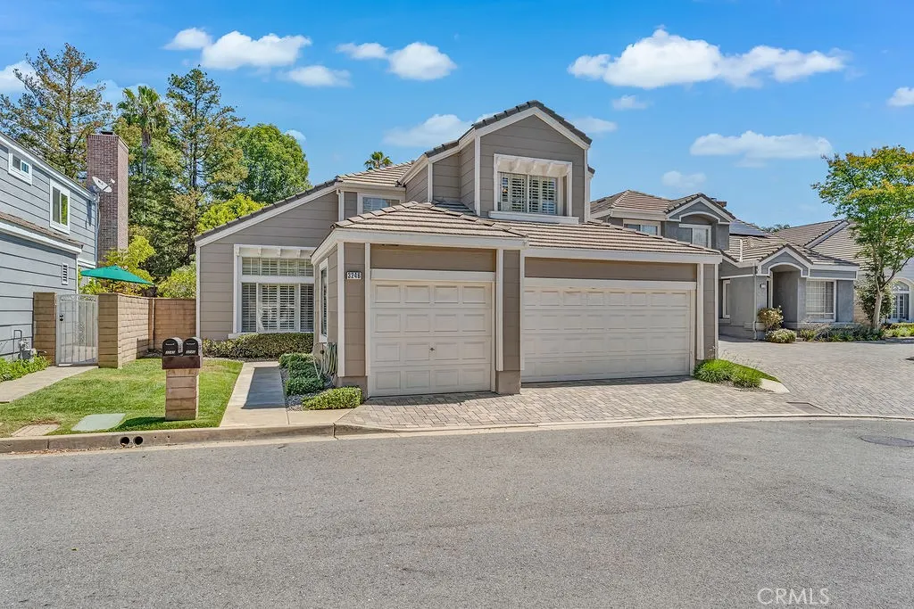3246 Barn Owl Way