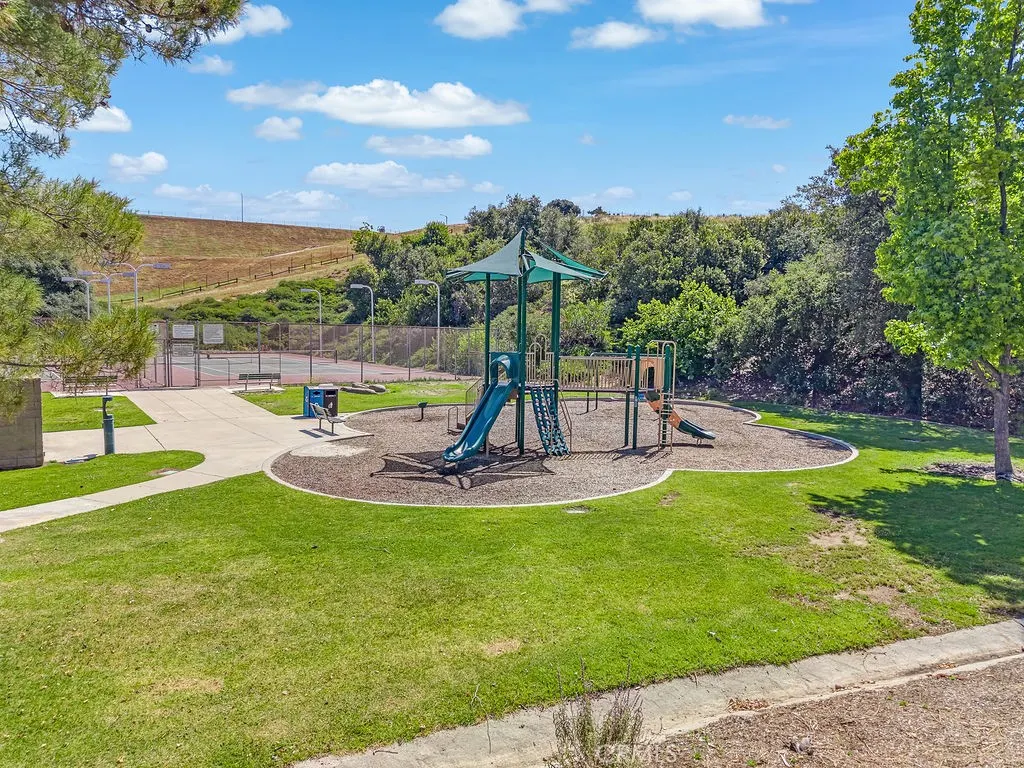 3246 Barn Owl Way