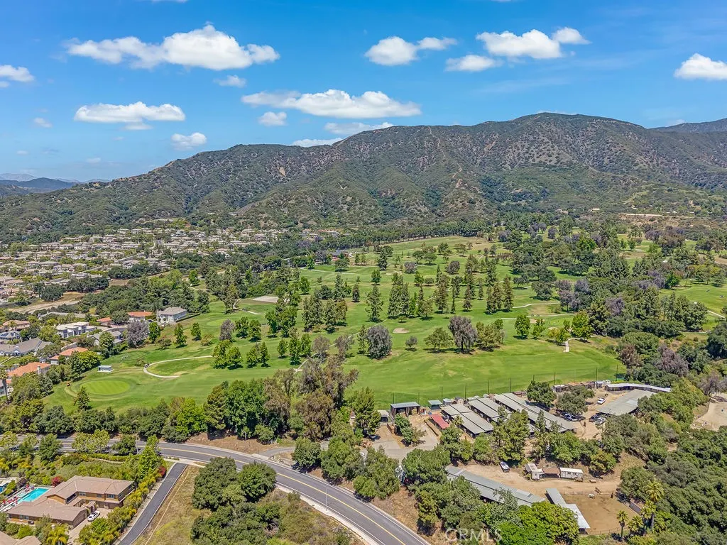 3246 Barn Owl Way